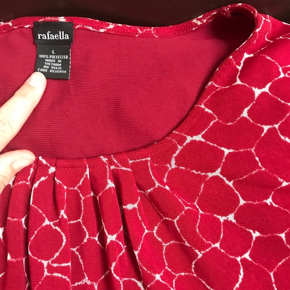 Red & White Patterned Blouse - Picture 2 of 2